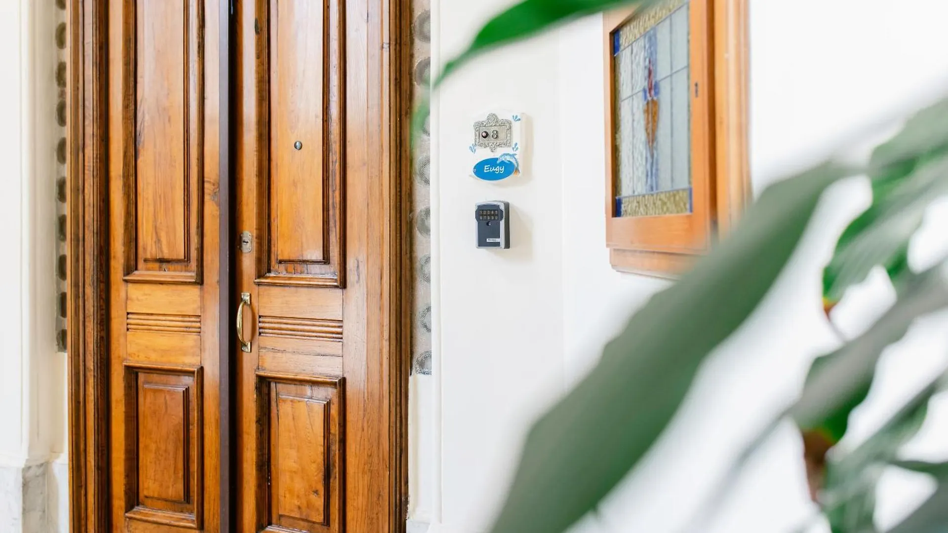 Luxury Eugy Suite - City Center & Seaview Bari Italien